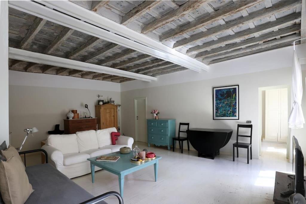 Best Authentic Apartment Monti 5 Mins From Colosseum Buitenkant foto